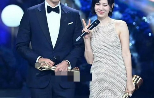 金宇彬官宣结婚！10年爱情长跑开花结果，申敏儿陪他经历35次放治