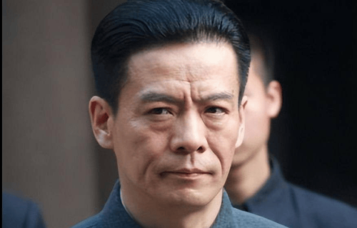 60岁米学东近况曝光！曾与许晴传绯闻，3年前娶了圈外妻子低调又幸福