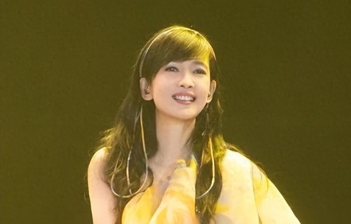 号称玉女守爱情，却被绿8次、捉奸3次，人设彻底崩了 