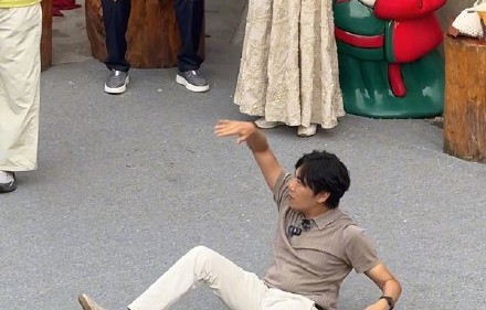 开封万岁山武侠城的王婆说媒为何能吸引明星参与？