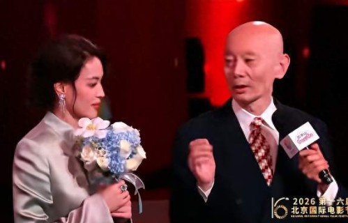 舒淇50岁生日当天出席北影节以导演身份获得业界尊重