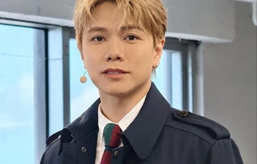 遭全网抵制！伴随在他身上的3个疑问，该解开了