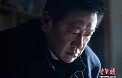 于小镇方圆演绎父子暗战与人性博弈《方圆八百米》开播