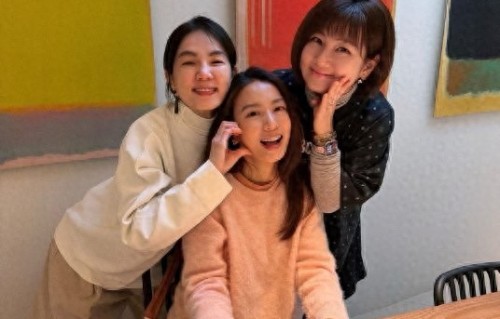 SHE合体庆生冲上热搜！24神仙友谊，这才是真正的顶流女团 