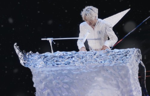 薛之谦在长沙演唱会具体是如何问到OOTD是什么意思的？|粉丝|暴雨|老年人|台词|素颜