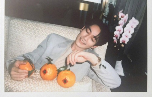 杨蓉连续12年为朱一龙庆生:朱老师,生日快乐,六时吉祥