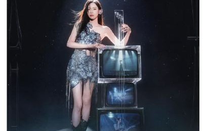 于文文和Twins组合以及蔡卓妍之间有什么特别的故事或互动？|阿娇|阿Sa|偶像|粉丝|追星