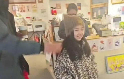 小酒窝高舒乔寒假赴天津与生父高云翔相聚|女儿|董璇|亲子|家庭|父母