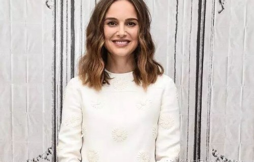 娜塔莉波特曼再度怀孕,出席威尼斯电影节孕肚明显|威尼斯国际电影节|娜塔莉·波特曼|本杰明·米派德|礼服|德普