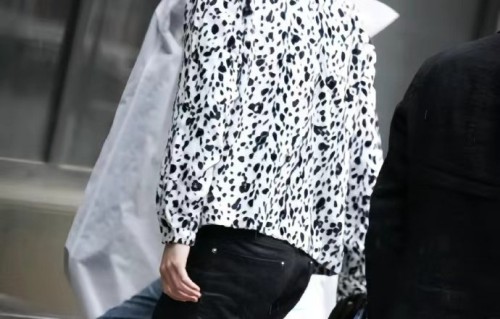 张子墨亮相音综录制现场，牛奶猫造型引期待|TF_ING|皮肤|上班|酷感|满分