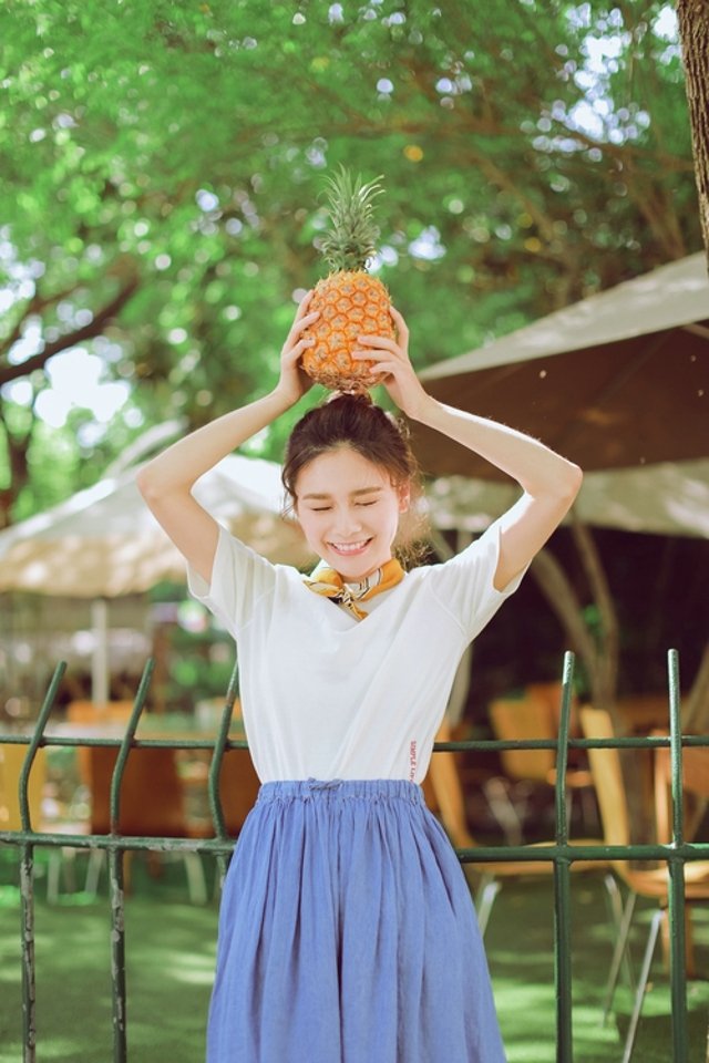 演员黄杨钿甜首次回应耳环风波|仿制品|成人礼|生育问题|谣言|违规